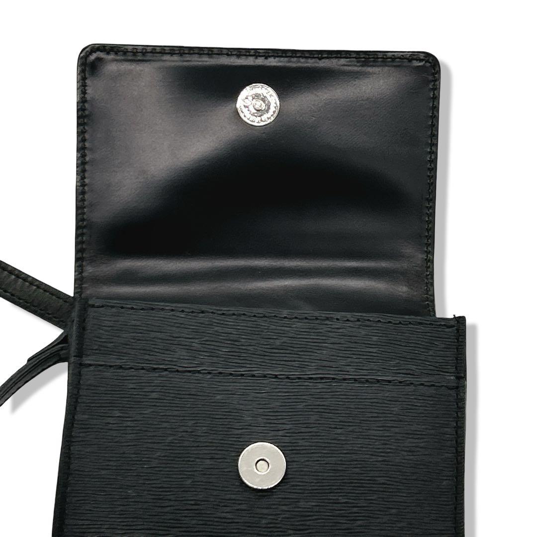 ヴィヴィアンウエストウッド スマホショルダー オーブ レザー 肩掛け 斜めがけ