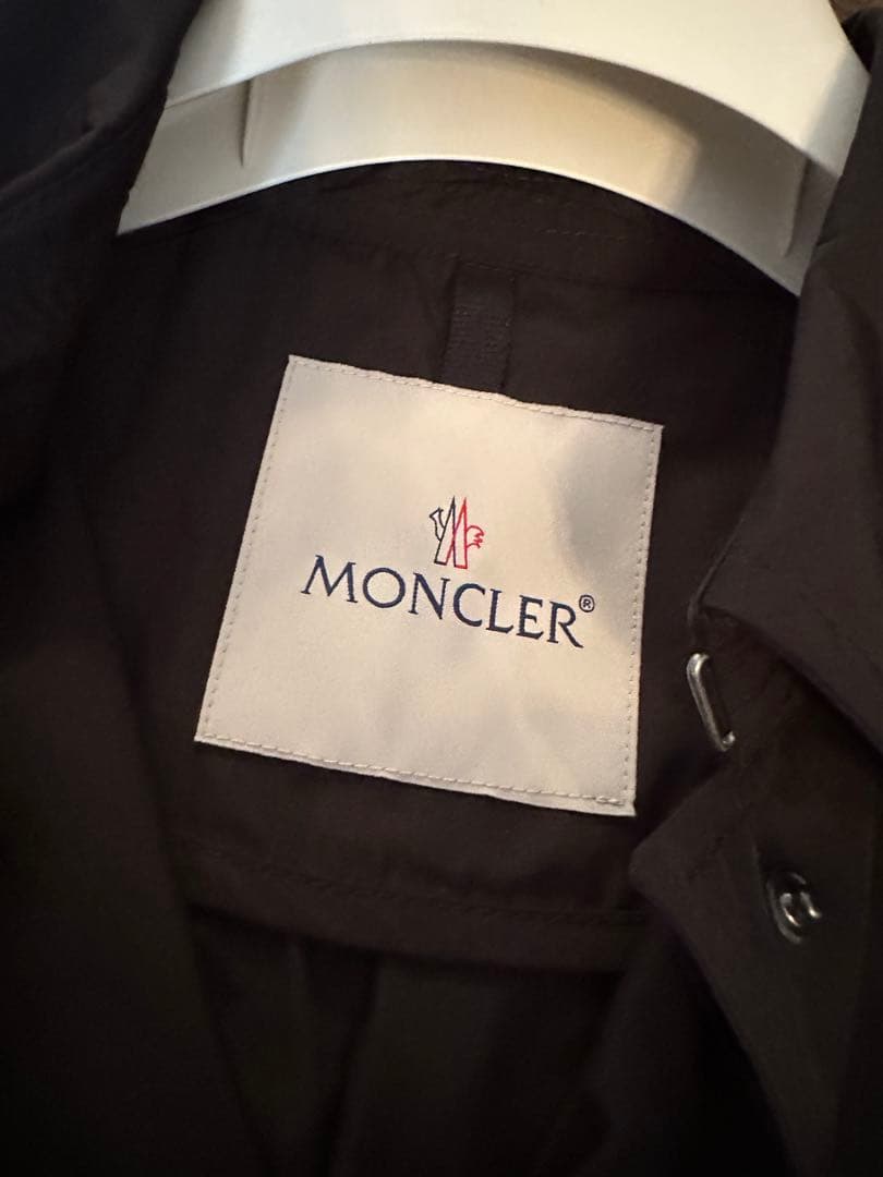 シナ吉です‼️モンクレール　レディース　スプリングコート　トレンチコート