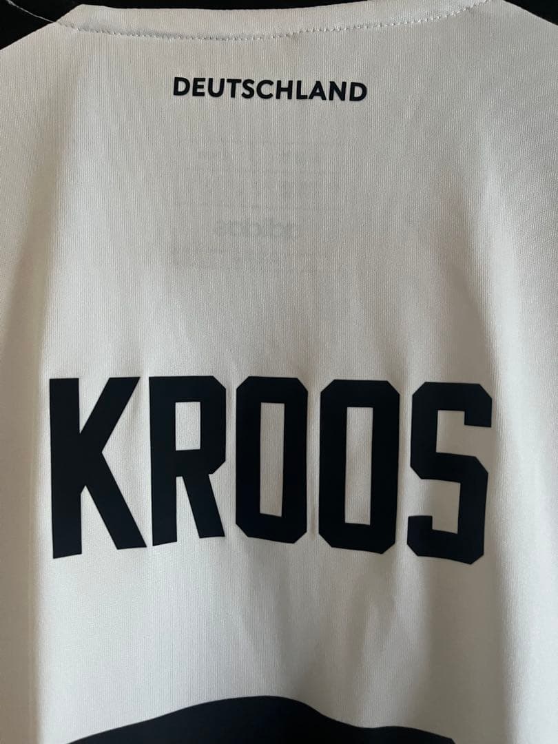 し*ー様 ドイツ代表 2024 正規品 ♯８　クロース ￼ ホームユニフォーム