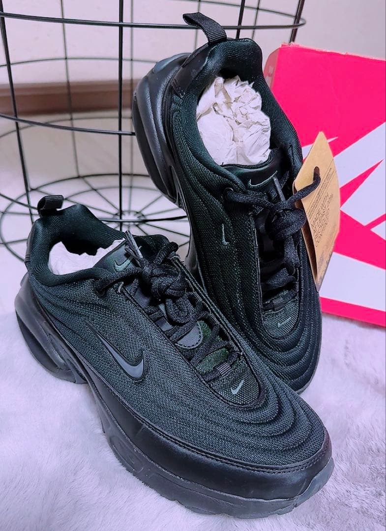 Nike Air Max ポータル ブラックスニーカー