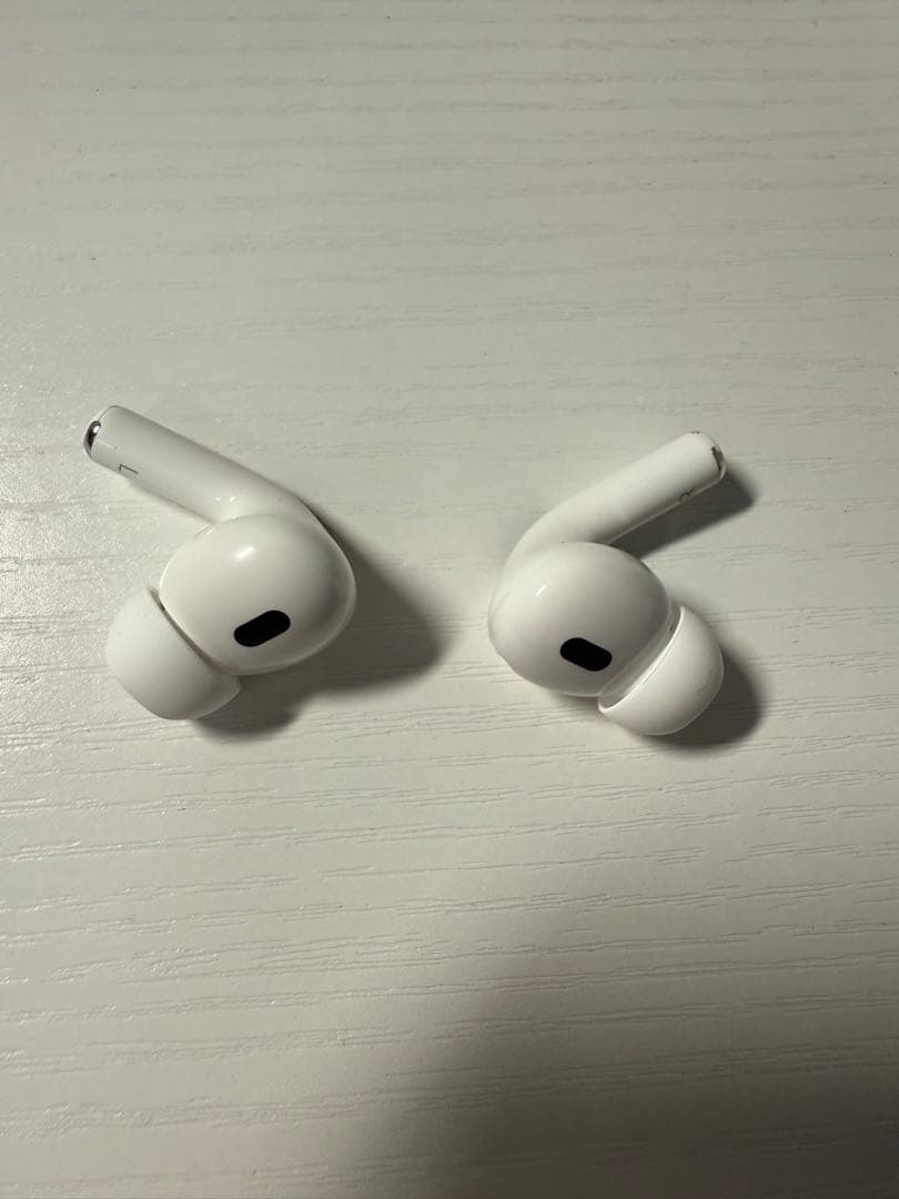 美品❗️AirPods Pro (第2世代) USB-C充電ケース付き