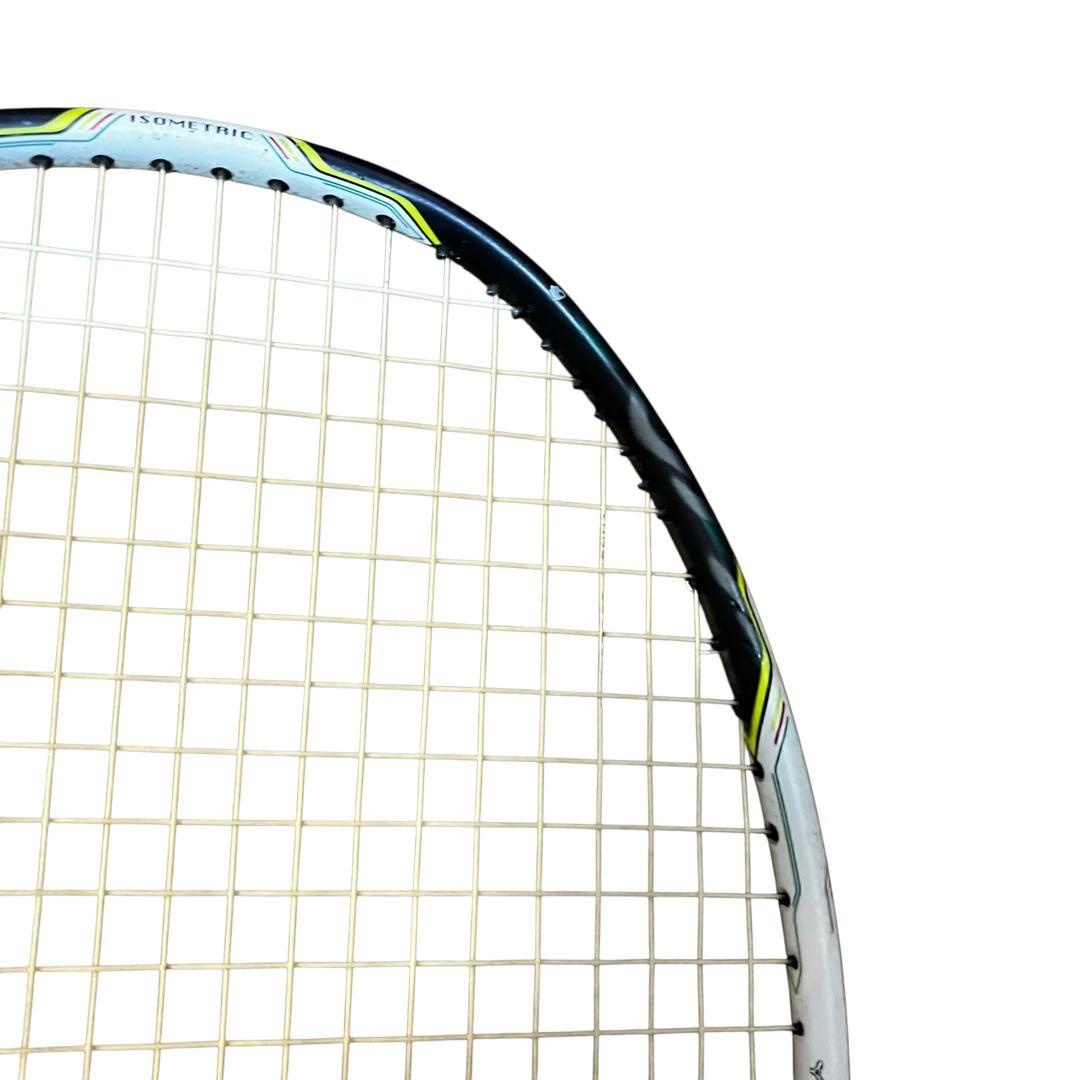 VOLTRIC Z FORCE バドミントンラケット ホワイト/グリーン