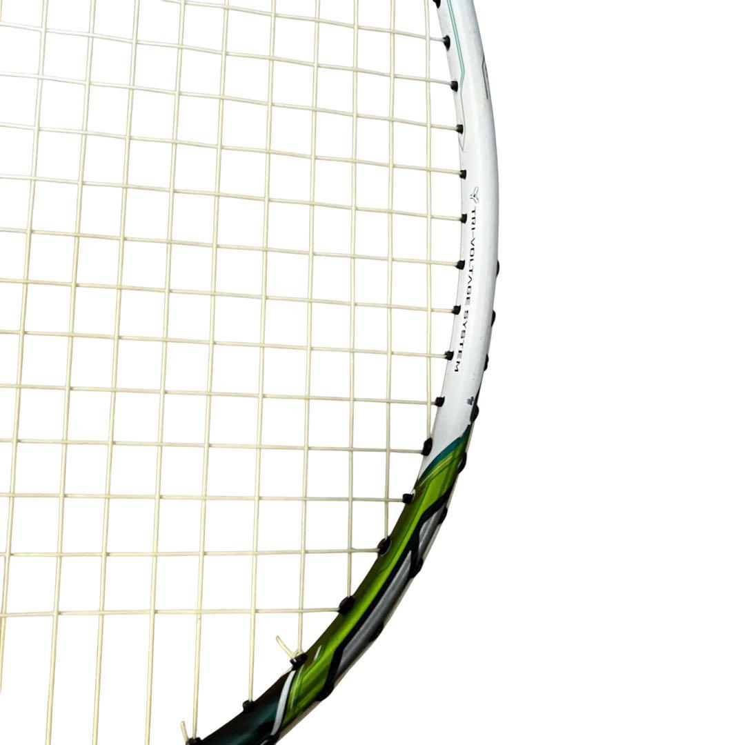 VOLTRIC Z FORCE バドミントンラケット ホワイト/グリーン
