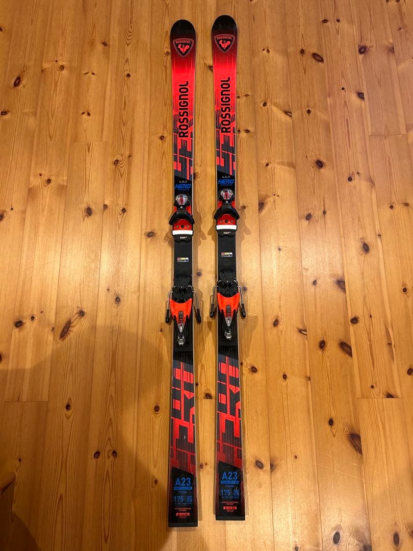 Rossignol A23 スキー板 赤黒 ビィンディング付き