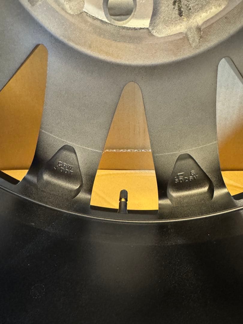 トヨタクラウンスポーツ純正21インチホイールセットセンターオーナメント純正ナット