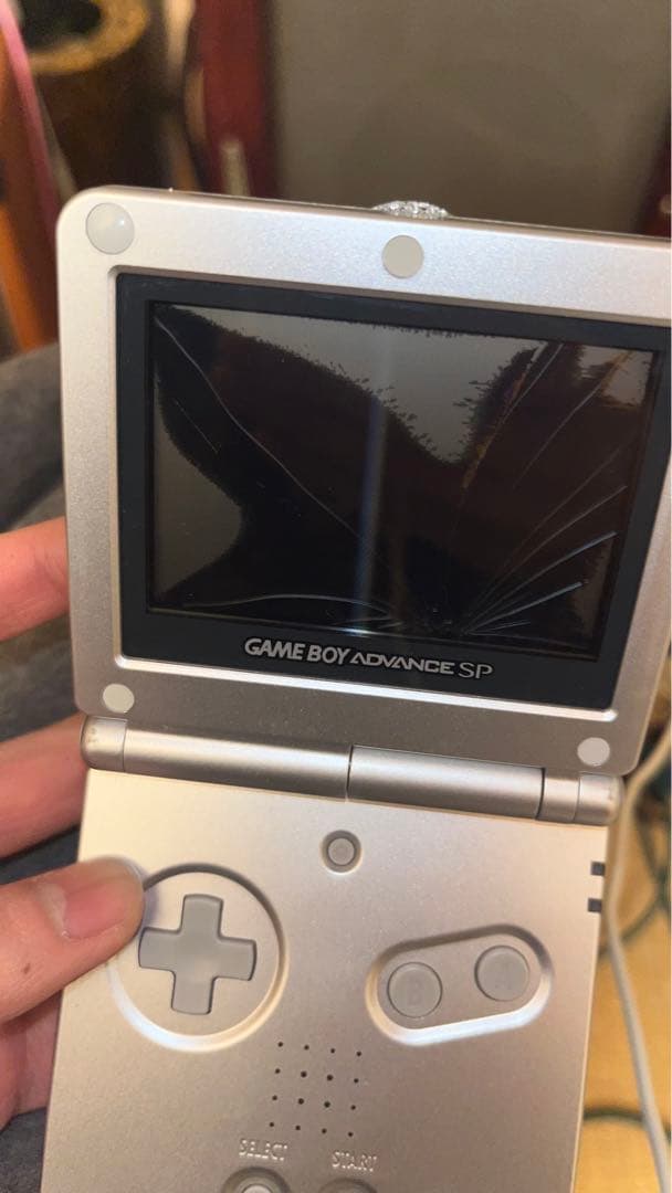 ゲームボーイ　壊れてる