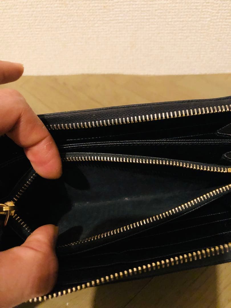 プラダ 長財布 三角ロゴ サフィアーノレザー 黒 1ML506 QHH