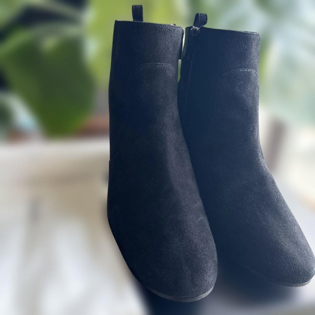 Repetto ブラックスエードブーツ