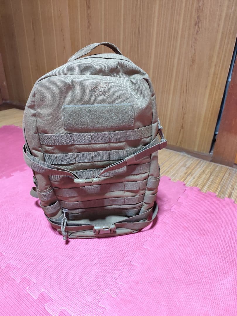 コヨーテブラウン色 モールシステム対応バッグ