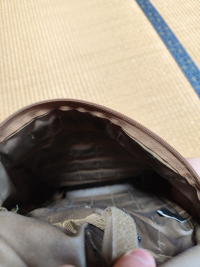 コヨーテブラウン色 モールシステム対応バッグ