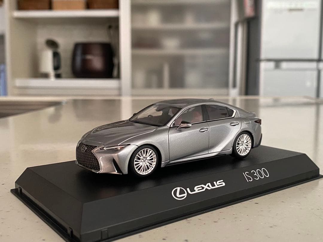 京商　1/43ミニカー　IS300