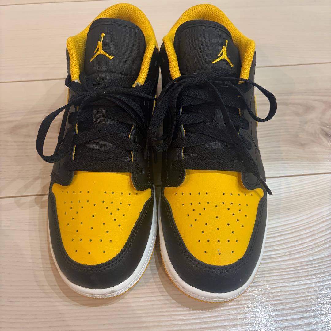 【美品】Nike Air Jordan 1 Low ブラック イエロー 24cm
