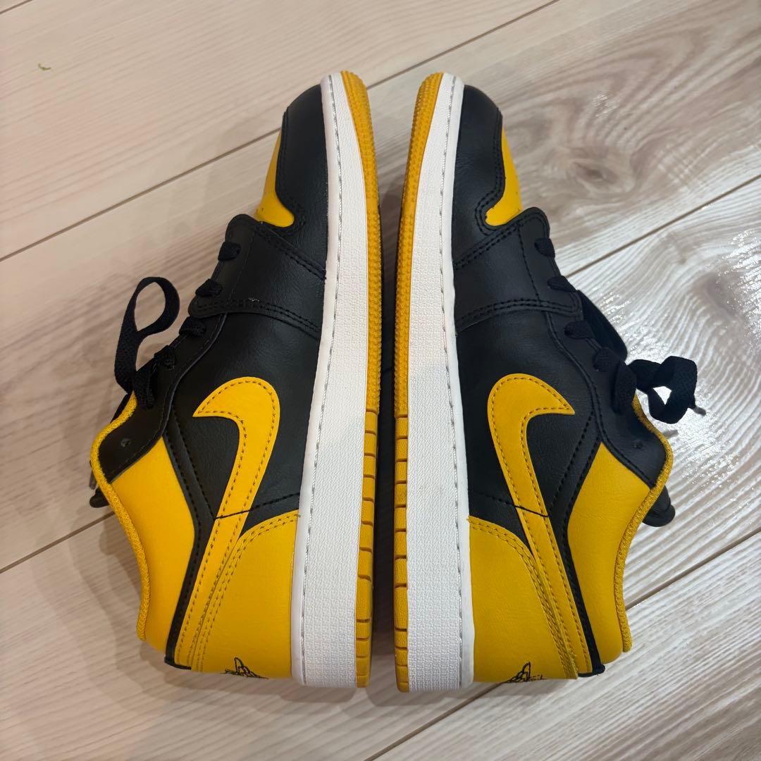 【美品】Nike Air Jordan 1 Low ブラック イエロー 24cm