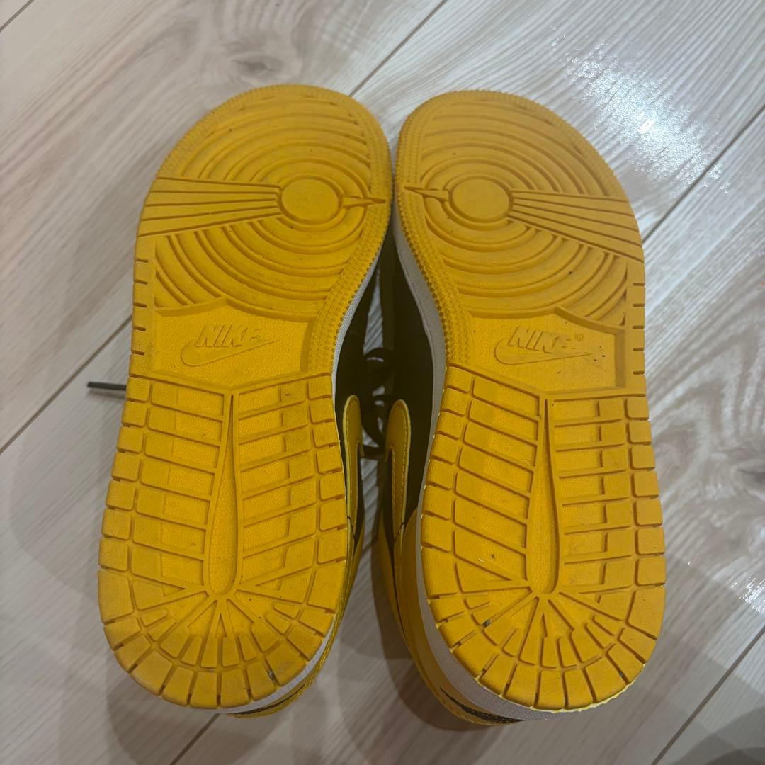 【美品】Nike Air Jordan 1 Low ブラック イエロー 24cm