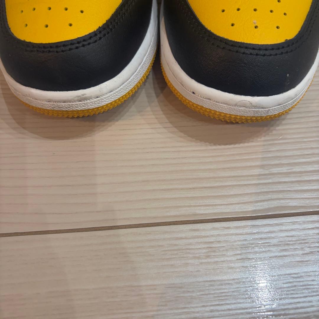 【美品】Nike Air Jordan 1 Low ブラック イエロー 24cm