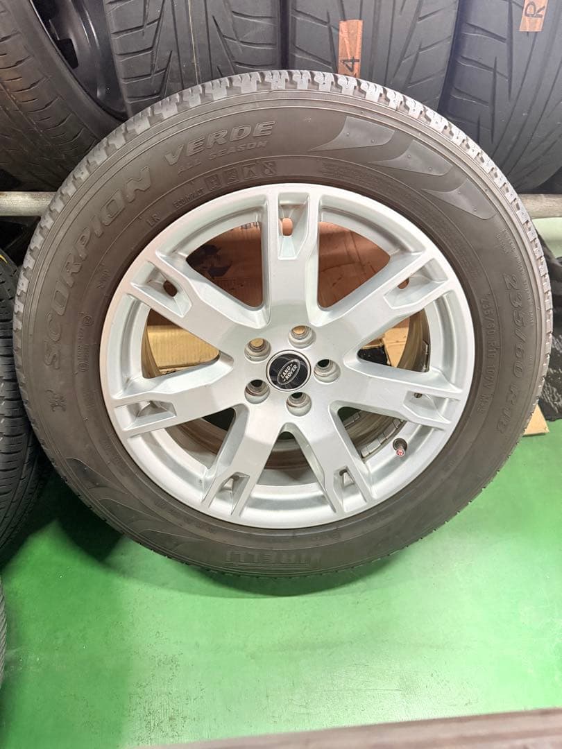 ランドローバー イヴォーク 純正18インチホイール PCD108 タイヤ付