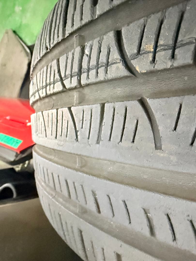 ランドローバー イヴォーク 純正18インチホイール PCD108 タイヤ付