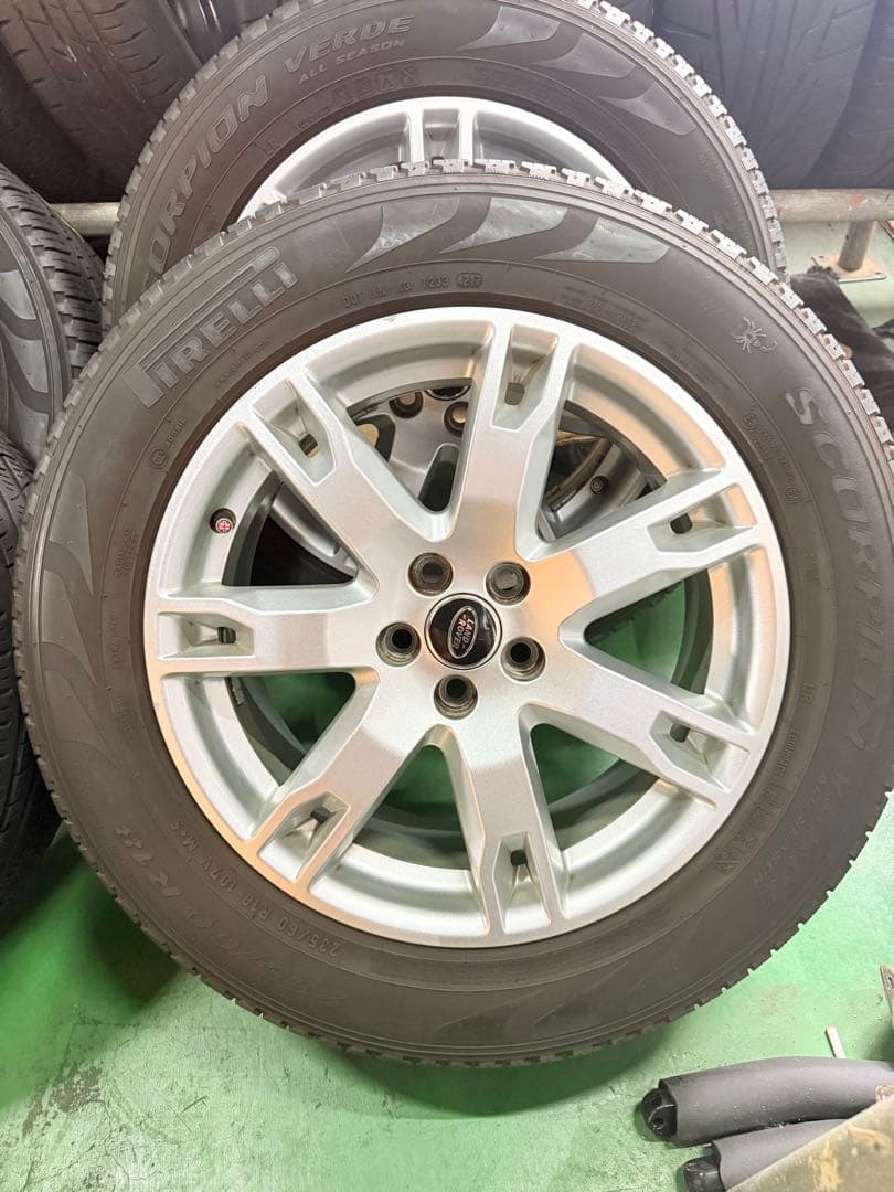 ランドローバー イヴォーク 純正18インチホイール PCD108 タイヤ付