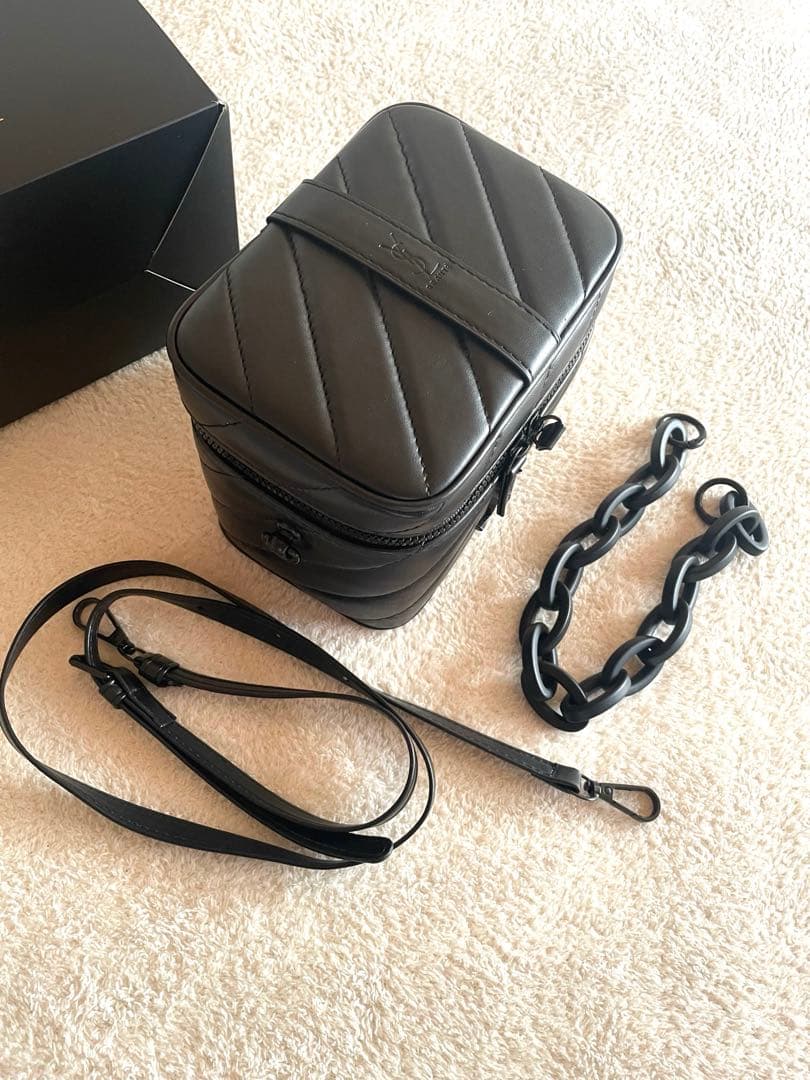 新品✨イヴサンローラン ヴァニティポーチ YSL メイクボックス