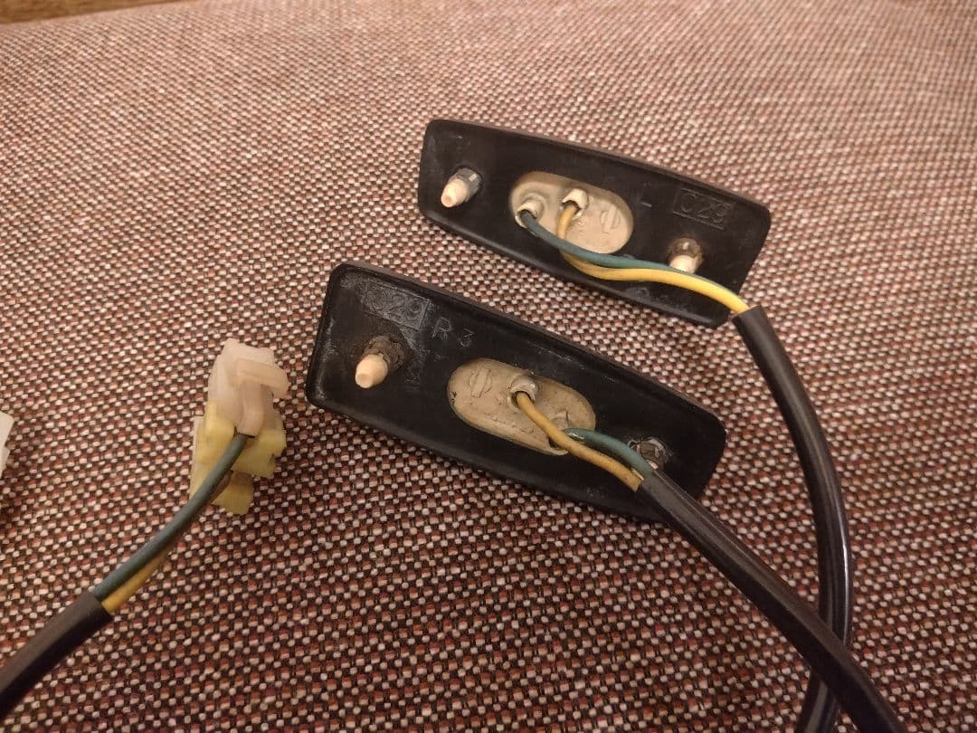 Y30　グロリア　フェンダーマーカー