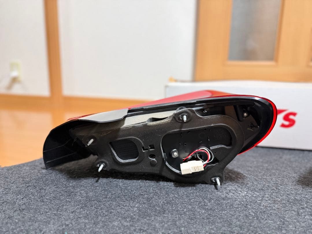 86/BRZ用　TOM'S テールランプ