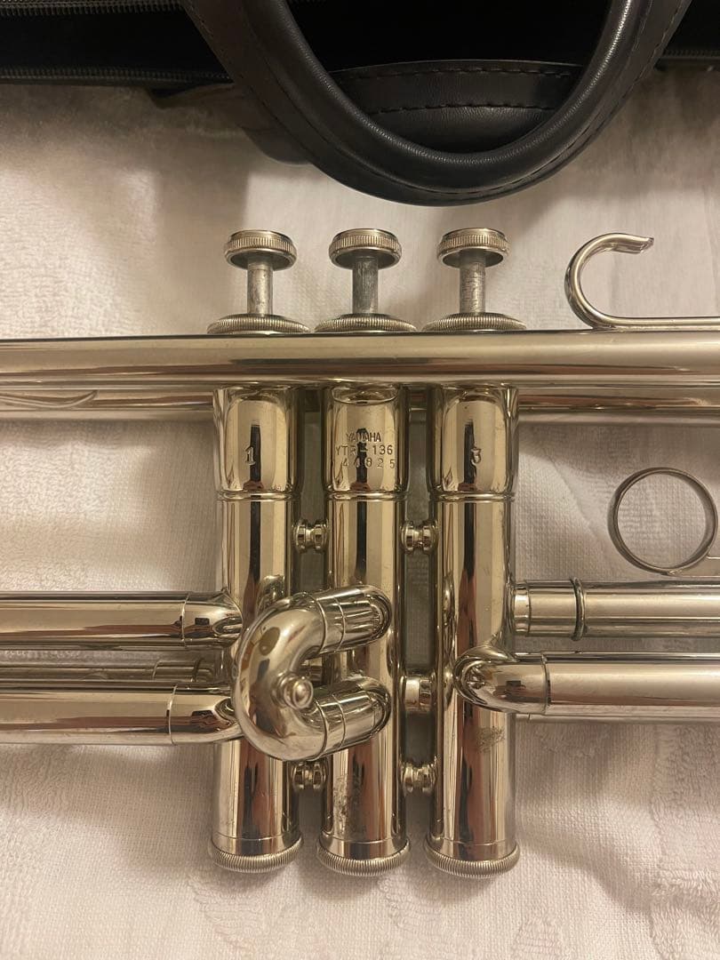 YAMAHA YTR136トランペット