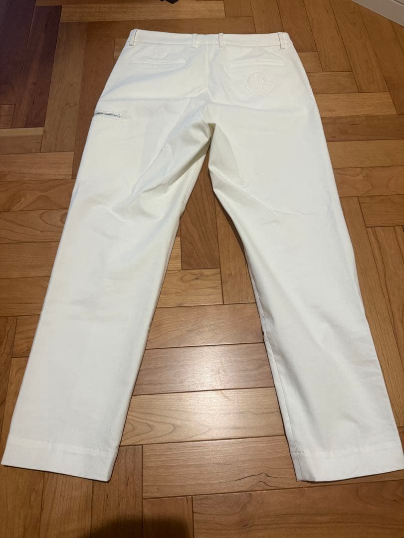 MONCLER ホワイト スラックス