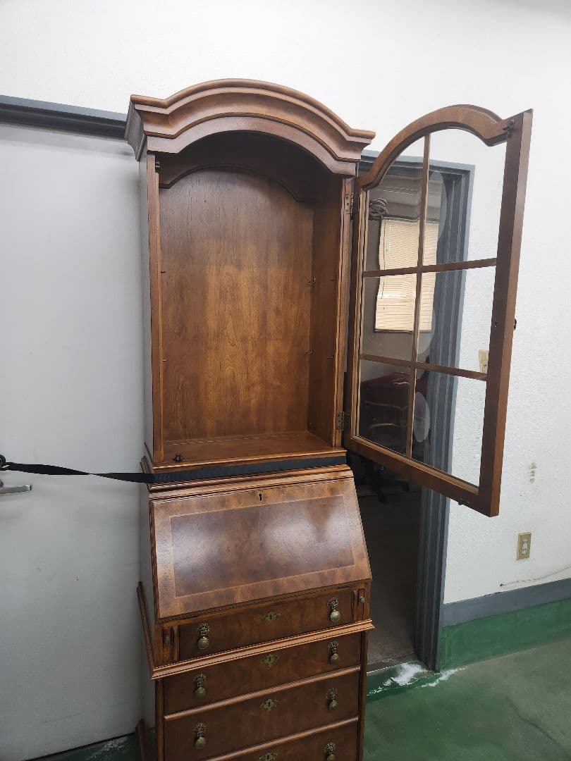 うさぎ ドレクセルヘリテイジキャビネット 引き出し付き