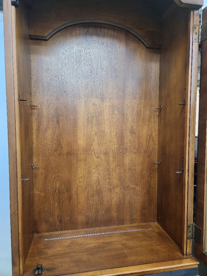 うさぎ ドレクセルヘリテイジキャビネット 引き出し付き