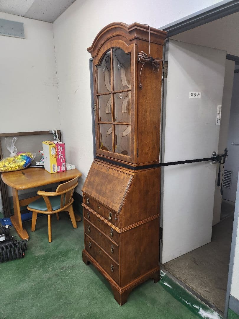 うさぎ ドレクセルヘリテイジキャビネット 引き出し付き