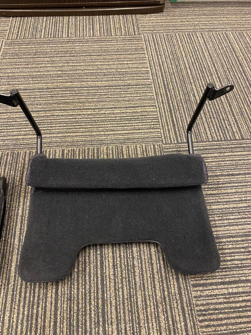 セルシオ　純正オプションリヤフットレスト左右