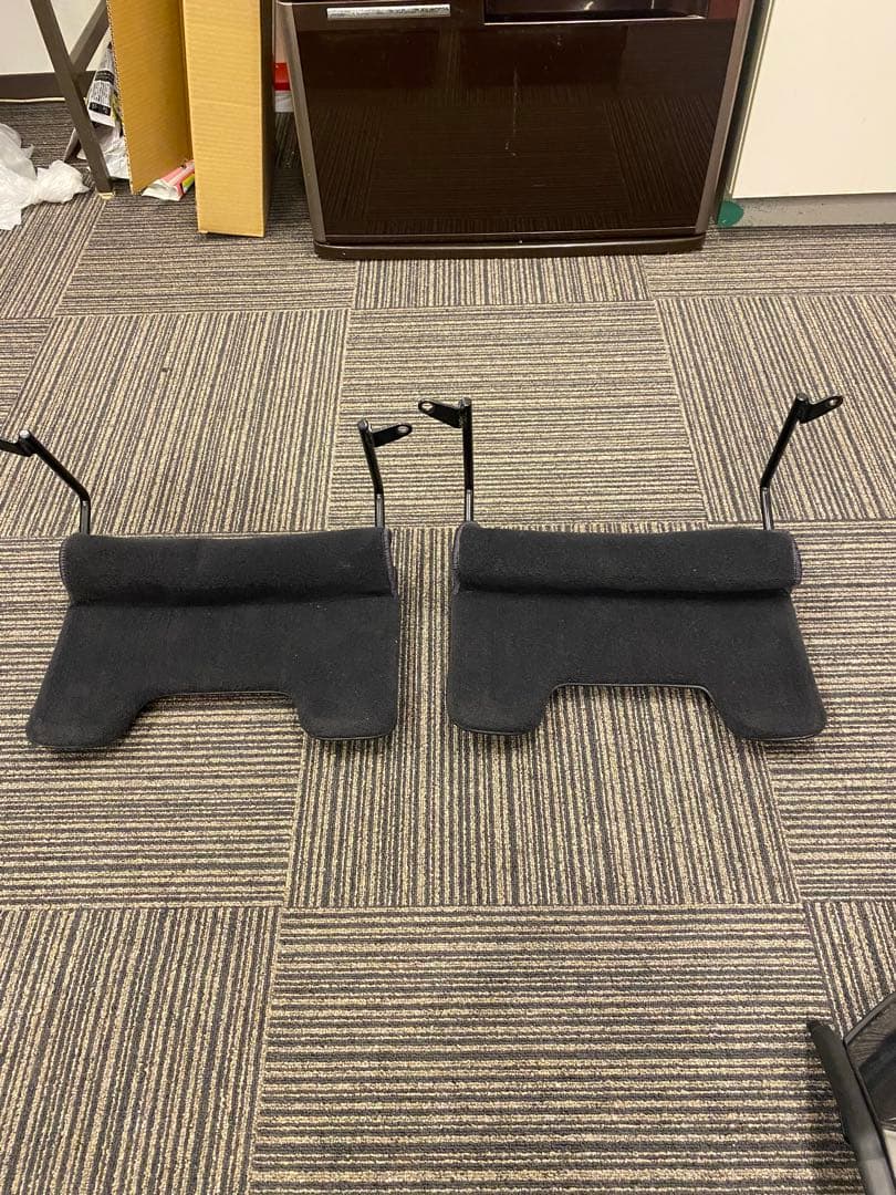 セルシオ　純正オプションリヤフットレスト左右