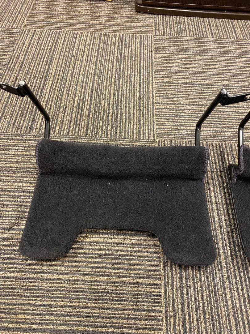 セルシオ　純正オプションリヤフットレスト左右