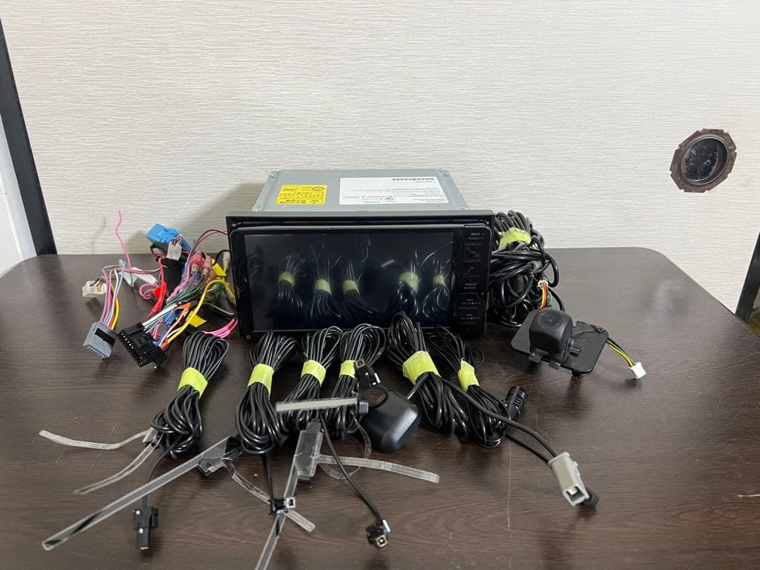 KENWOOD MDV-S706W カーナビ 地図データ2018年式 動作確認済