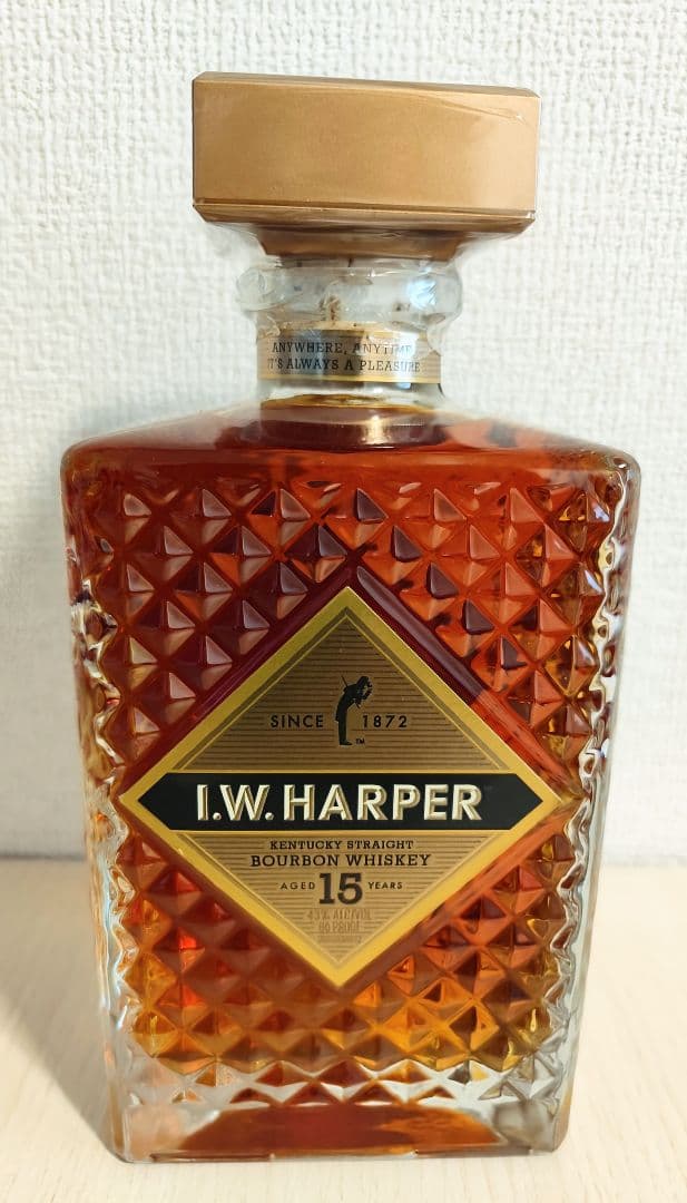 【たらば蟹】I.W.ハーパー 15年 バーボン 750ml ALC43％