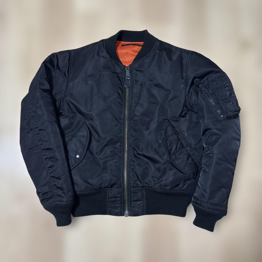 AVIREX MA-1 USA リバーシブル コマーシャル　ブラック　中綿