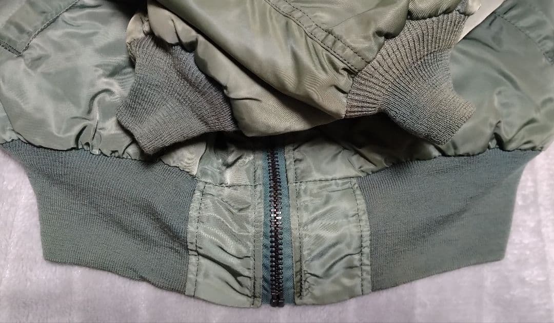 【USA製】90s VINTAGE B-15D （Ｍ）