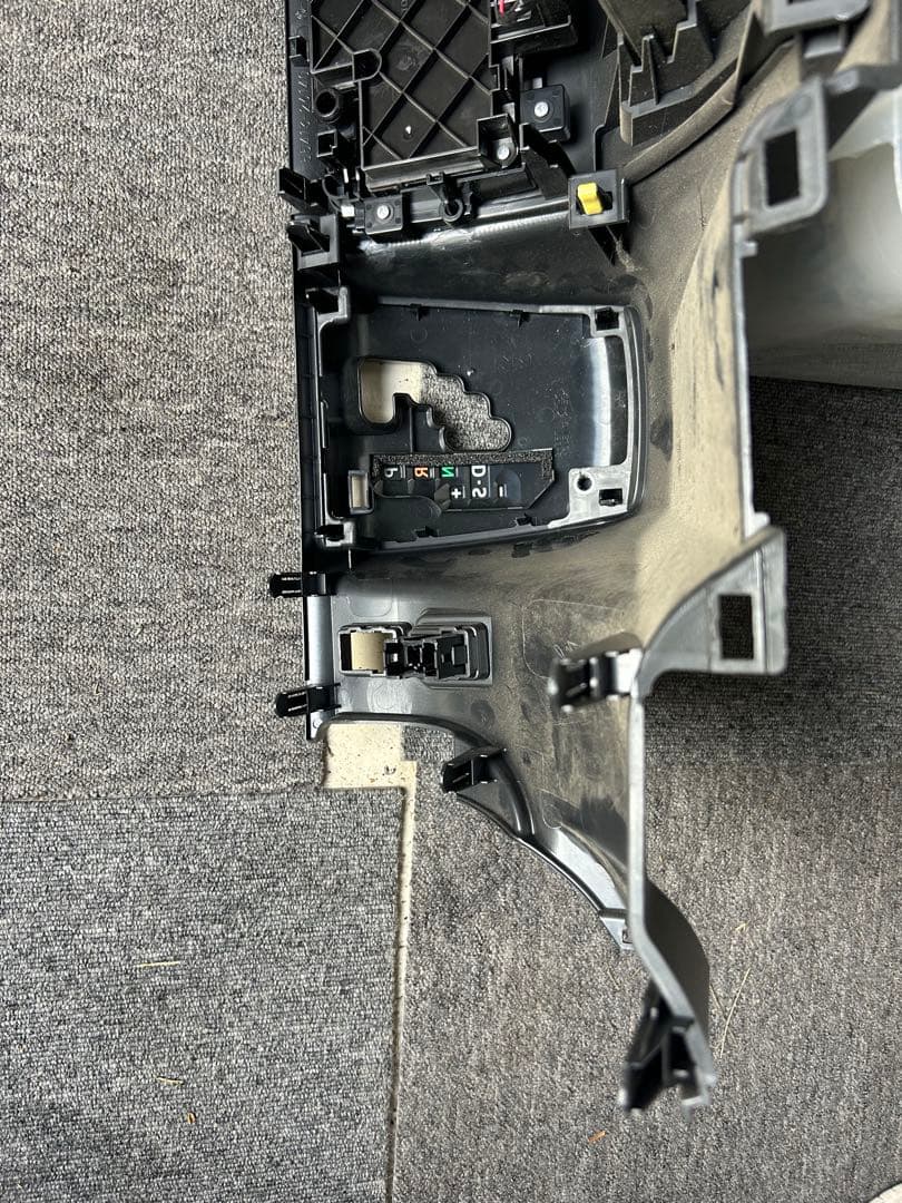 ハイエースエアコンパネル