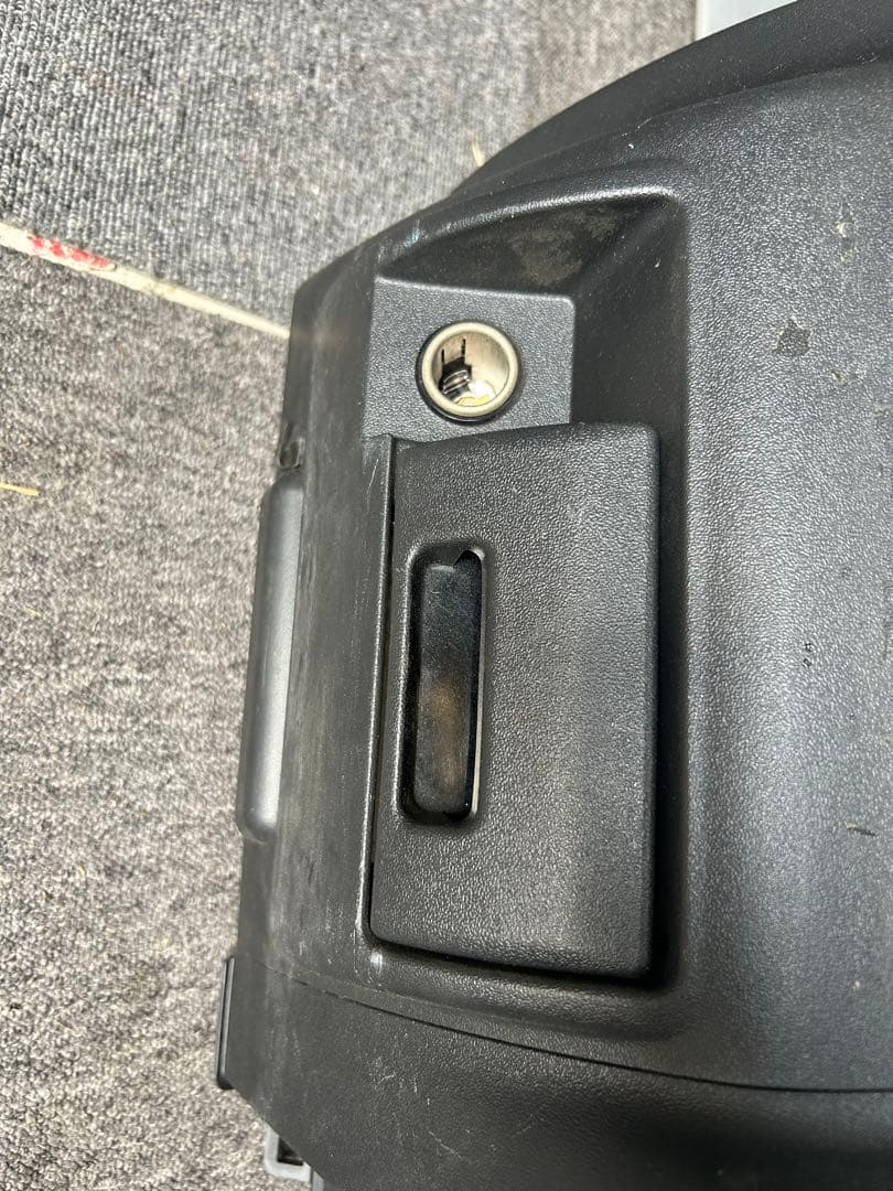 ハイエースエアコンパネル