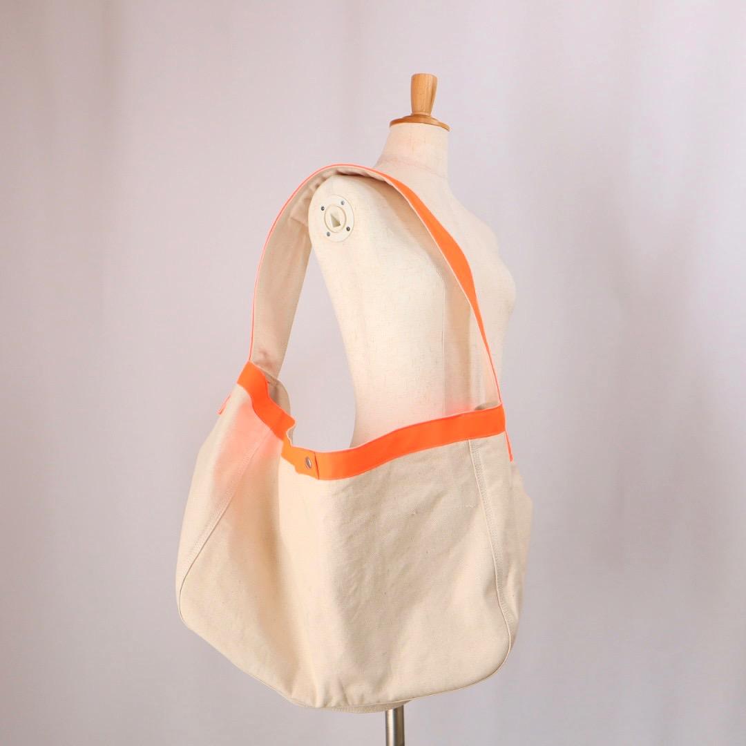 BEAMS BOY ニュースペーパー バッグ