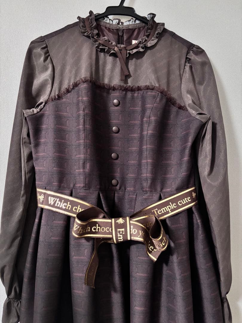 エミリーテンプルキュート　フェイバリットチョコレート　ワンピース　ダーク
