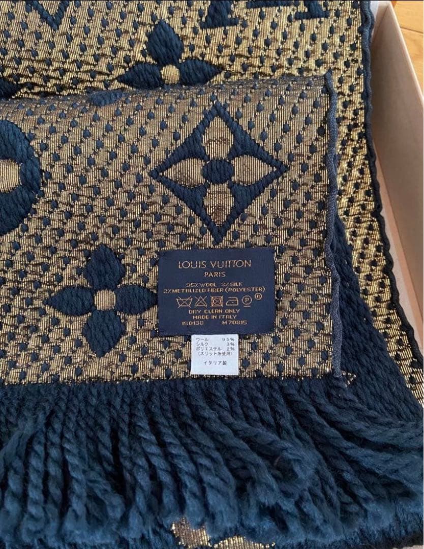 LOUIS VUITTON マフラー エシャルプロゴマニア