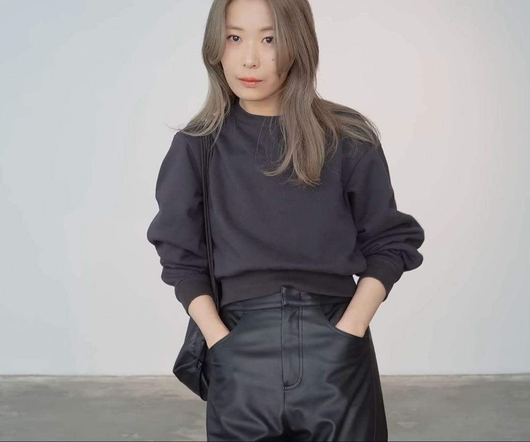 トップス Union Cropped Sweatshirt BK