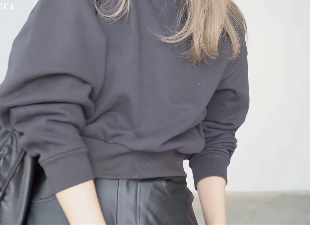 トップス Union Cropped Sweatshirt BK