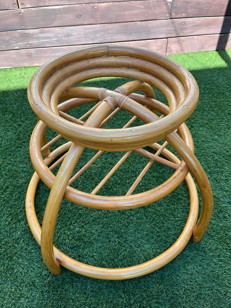 【昭和レトロ】藤 ラタン 丸テーブル　丸椅子セット