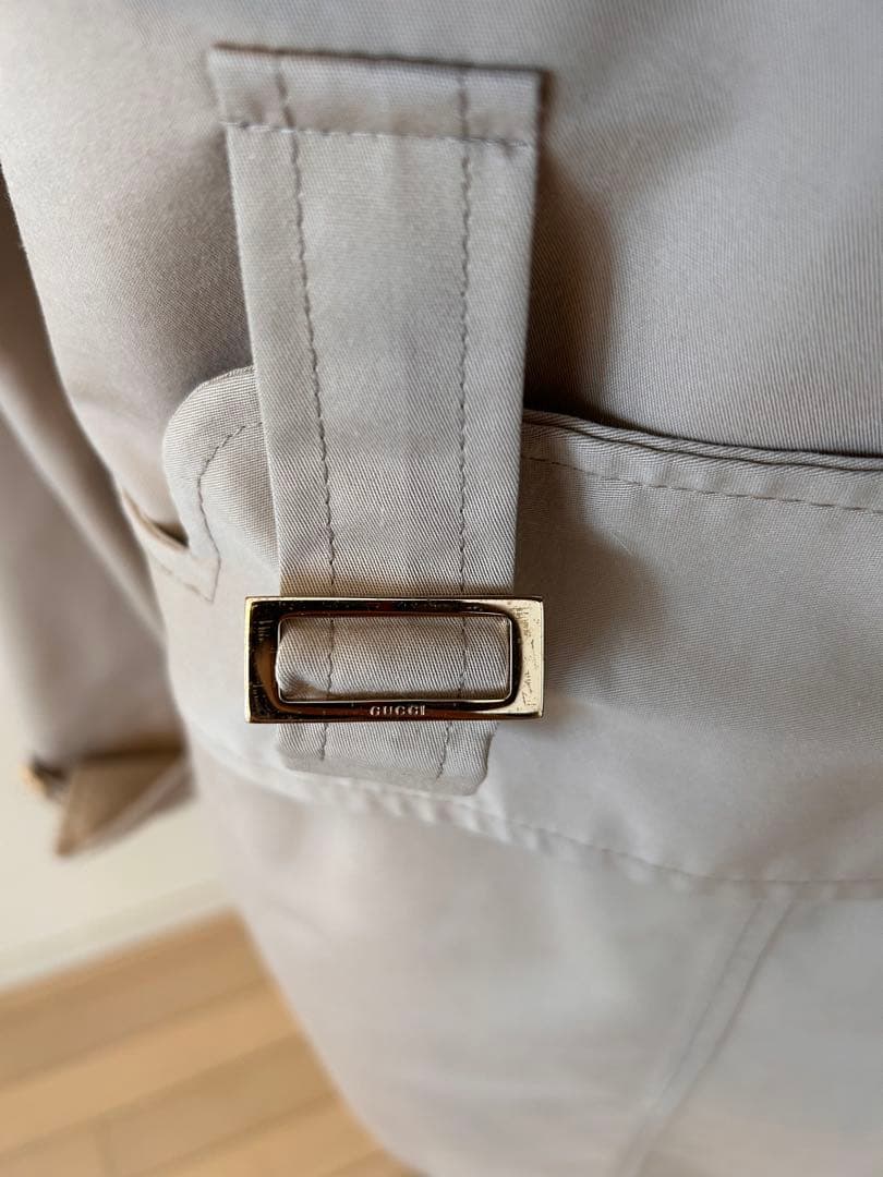 GUCCI お洒落なベージュ ダブルトレンチコート