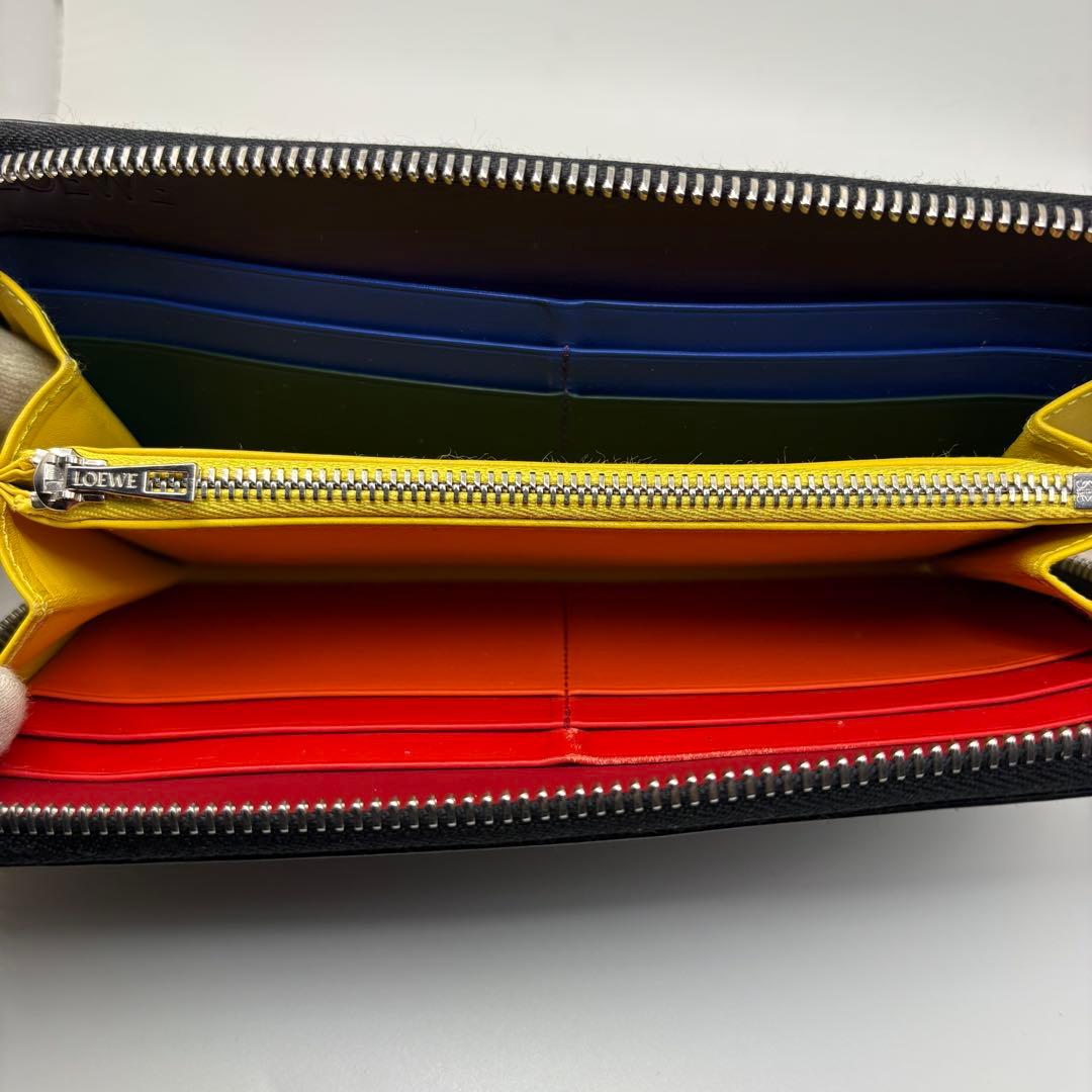 希少 LOEWE アナグラム ブラック レインボー ラウンドファスナー 長財布