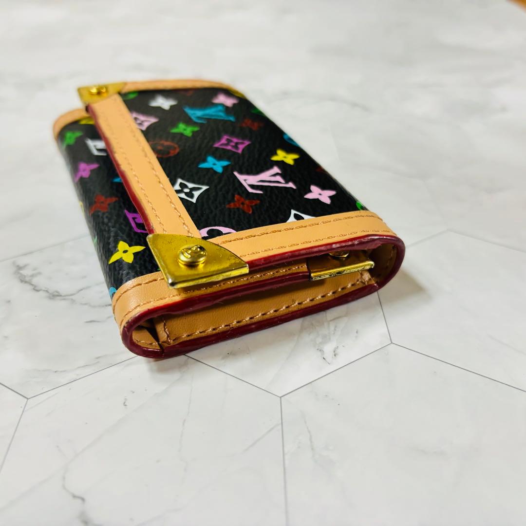 LOUIS VUITTON マルチカラー　カラフル　キーケース