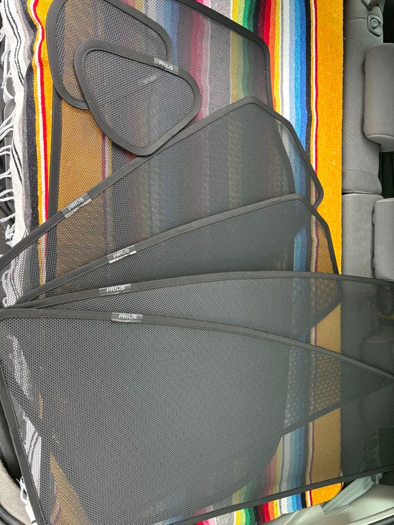 30プリウス　レーザーシェード　サンシェード 7枚セット