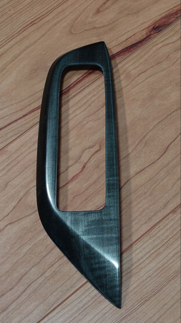 ヤリスクロス　純正　内装　パネル　ウッド調（黒）